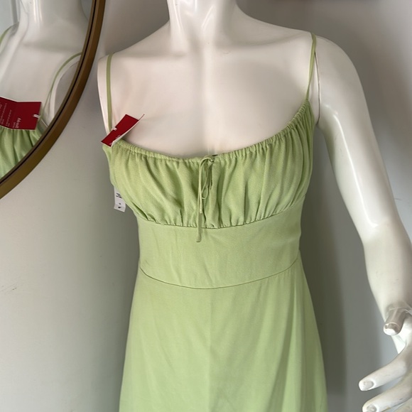 Aritzia Delilah Dress - Picture 2 of 4